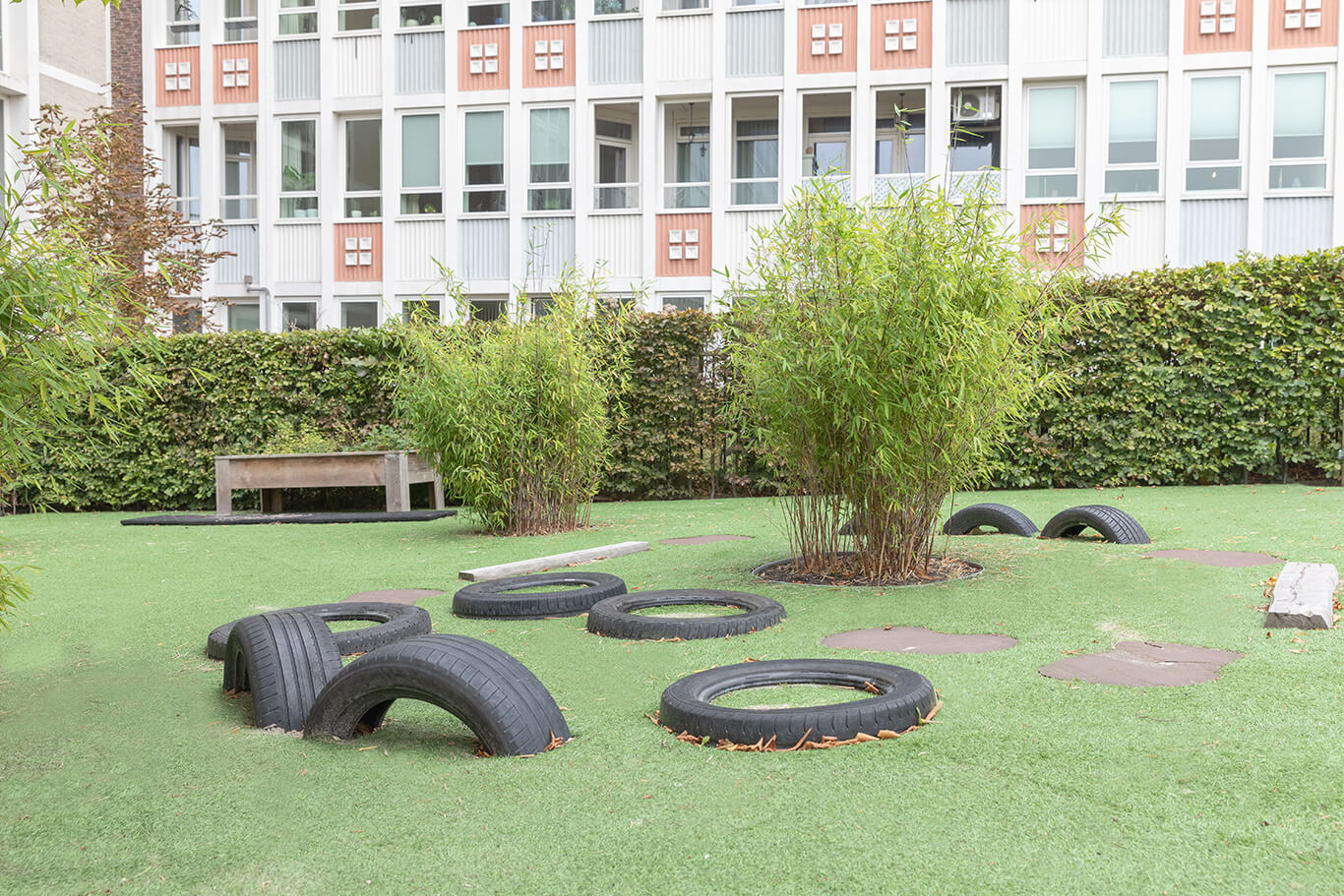 De grote tuin van Kindergarden Arnhem de Enk