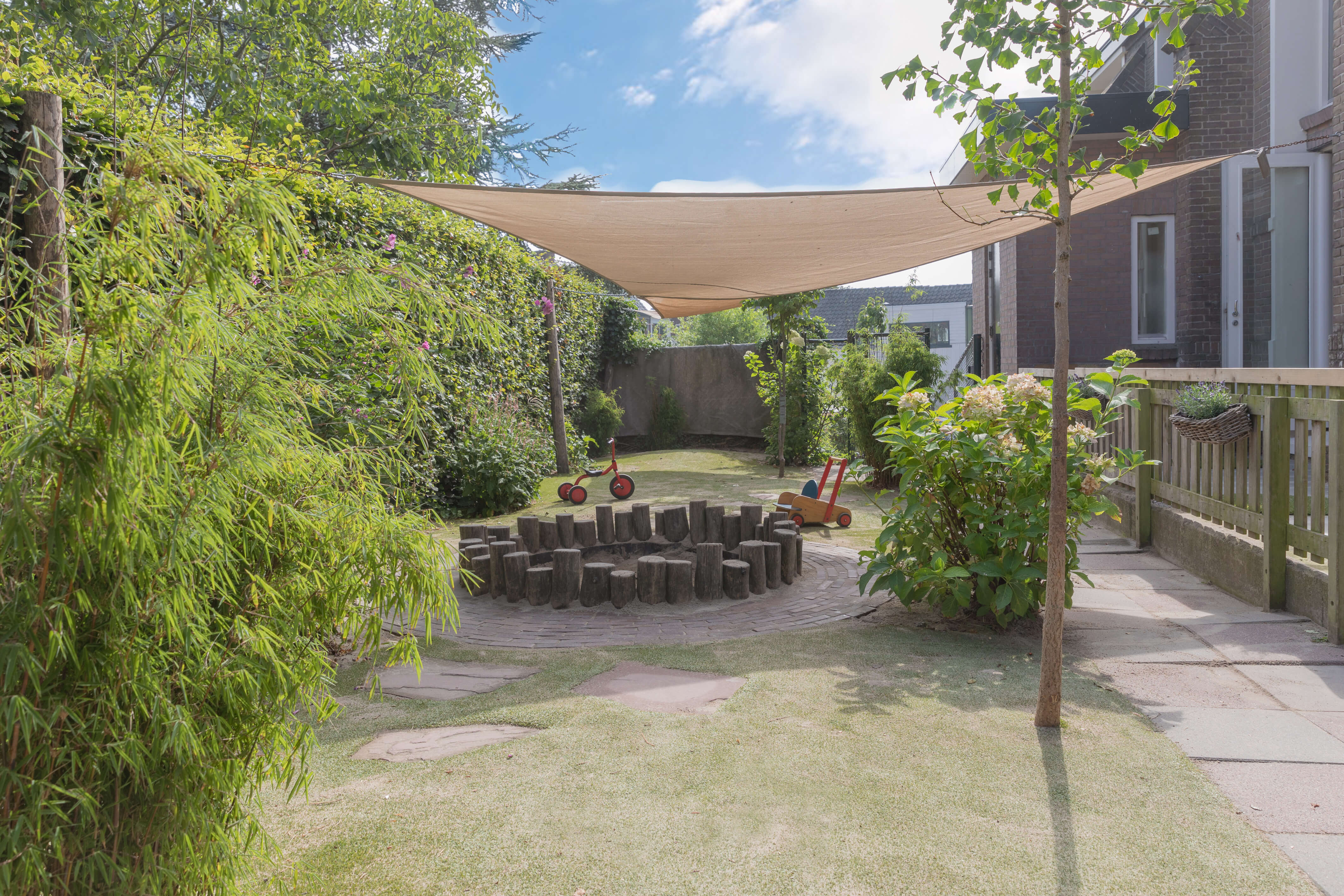 De tuin van Kindergarden Bergse Linker Rottekade Rotterdam