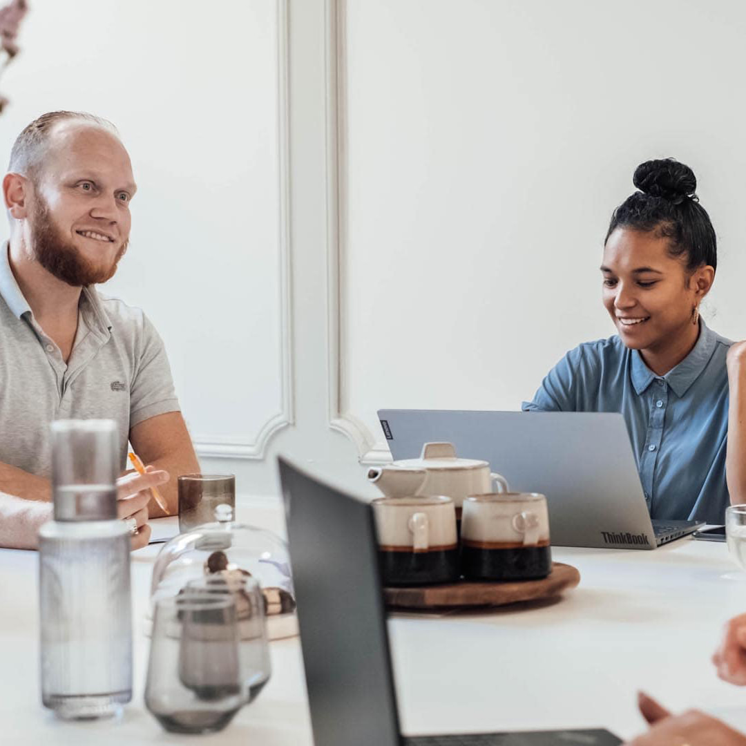 Meeting op het hoofdkantoor van Kindergarden in Amsterdam